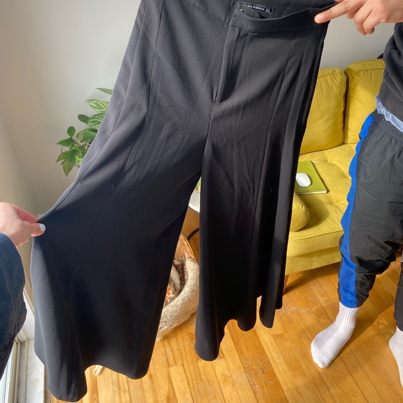 Zara Formal Black Flowy Pants - Picture 2 of 4